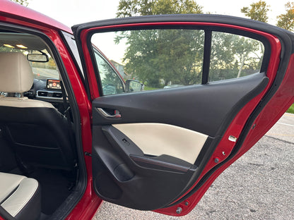 2015 Mazda Mazda 3S Grand Touring Hatchback