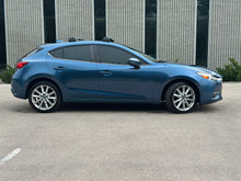 Load image into Gallery viewer, 2017 Mazda 3 S Grand Touring
