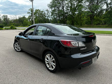 Load image into Gallery viewer, 2011 Mazda Mazda 3i
