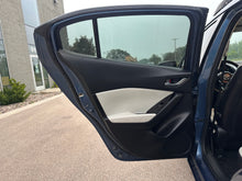 Load image into Gallery viewer, 2017 Mazda 3 S Grand Touring
