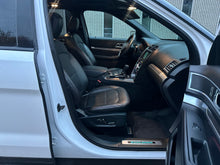 Load image into Gallery viewer, 2018 Ford Explorer Sport
