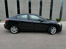 Load image into Gallery viewer, 2011 Mazda Mazda 3i
