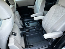 Load image into Gallery viewer, 2012 Mazda Mazda5
