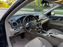 Load image into Gallery viewer, 2014 Mercedes Benz C300 4Matic
