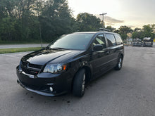 Load image into Gallery viewer, 2014 Dodge Grand Caravan RT
