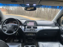Load image into Gallery viewer, 2007 Honda Odyssey Touring
