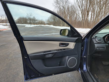 Load image into Gallery viewer, 2008 Mazda 3 Sport Hatchback

