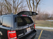 Load image into Gallery viewer, 2009 Ford Escape XLT FWD
