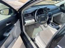 Load image into Gallery viewer, 2012 Toyota Camry LE Hybrid
