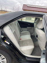 Load image into Gallery viewer, 2012 Toyota Camry LE Hybrid

