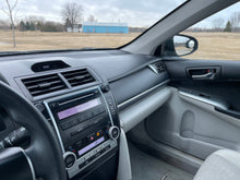 Load image into Gallery viewer, 2012 Toyota Camry LE Hybrid
