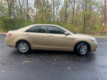 Load image into Gallery viewer, 2011 Toyota Camry
