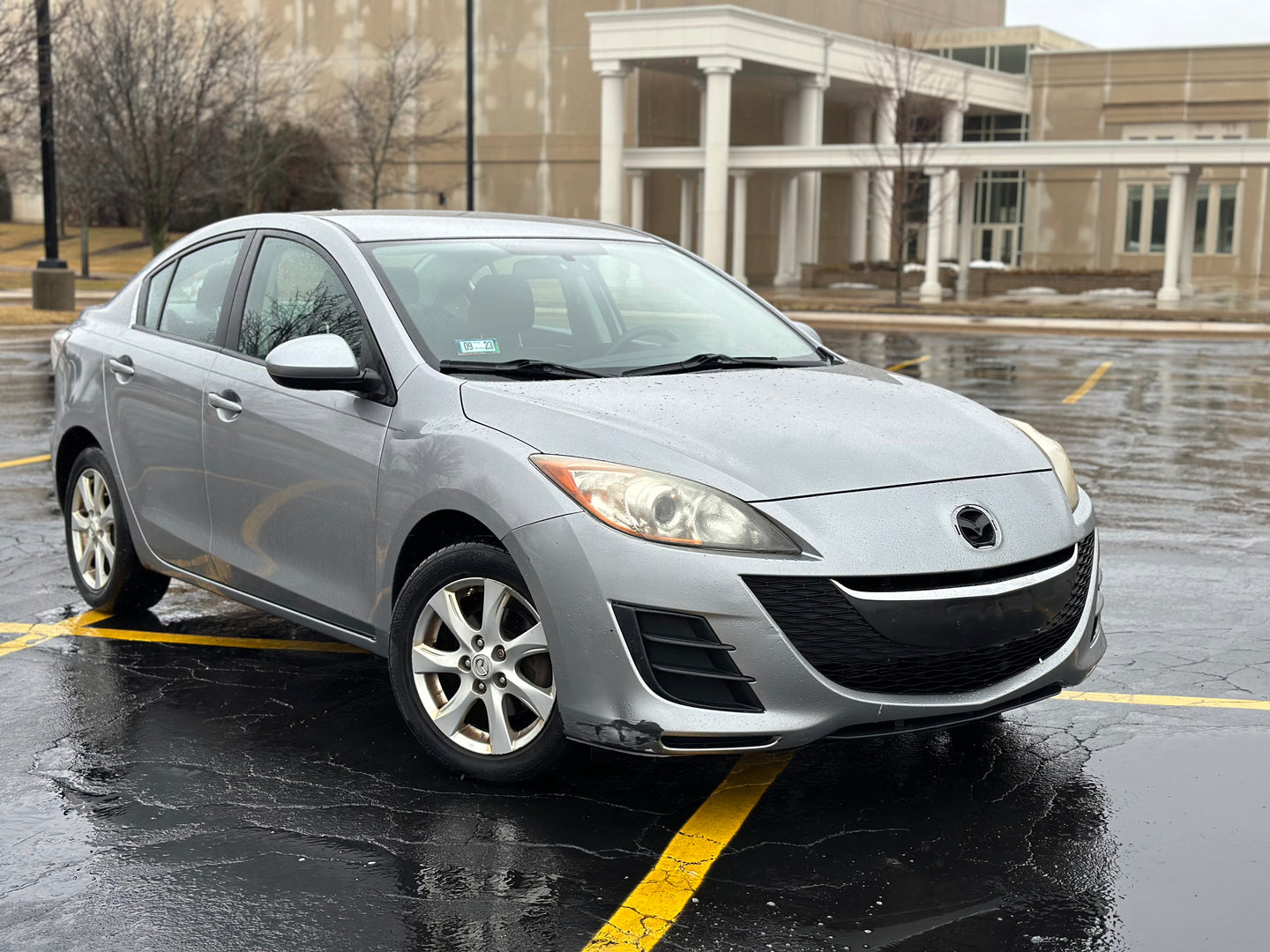 2010 Mazda Mazda 3i touring