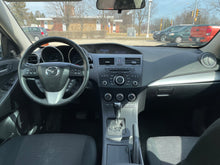 Load image into Gallery viewer, 2013 Mazda Mazda 3i Skyactive
