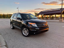 Load image into Gallery viewer, 2015 Ford Explorer XLT
