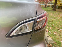 Load image into Gallery viewer, 2013 Mazda Mazda3i
