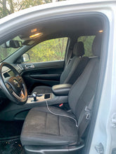 Load image into Gallery viewer, 2015 Jeep Grand Cherokee Laredo
