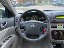 Load image into Gallery viewer, 2007 Hyundai Sonata SE
