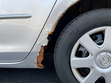 Load image into Gallery viewer, 2006 Mazda Mazda3i
