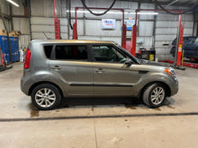 Load image into Gallery viewer, 2013 Kia Soul +
