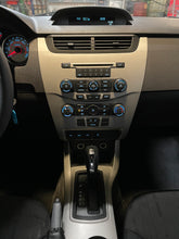 Load image into Gallery viewer, 2010 Ford Focus SE
