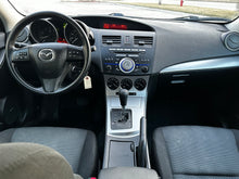 Load image into Gallery viewer, 2010 Mazda Mazda 3i touring
