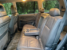 Load image into Gallery viewer, 2003 Honda Pilot EX-L
