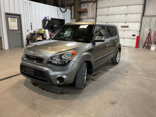 Load image into Gallery viewer, 2013 Kia Soul +
