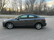 Load image into Gallery viewer, 2010 Mazda Mazda 3i touring
