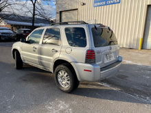 Load image into Gallery viewer, 2006 Mercury Mariner
