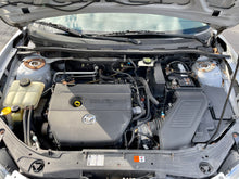 Load image into Gallery viewer, 2006 Mazda Mazda3i
