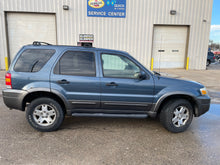 Load image into Gallery viewer, 2006 Ford Escape XLT AWD
