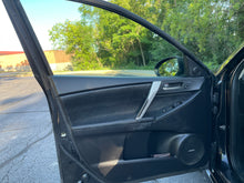 Load image into Gallery viewer, 2011 Mazda Mazda3 S Grand Touring
