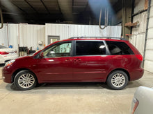 Load image into Gallery viewer, 2009 Toyota Sienna XLE
