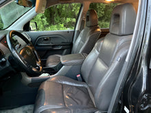 Load image into Gallery viewer, 2003 Honda Pilot EX-L
